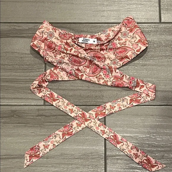Tiger Mist Pink Paisley Crop Top - Picture 3 of 5